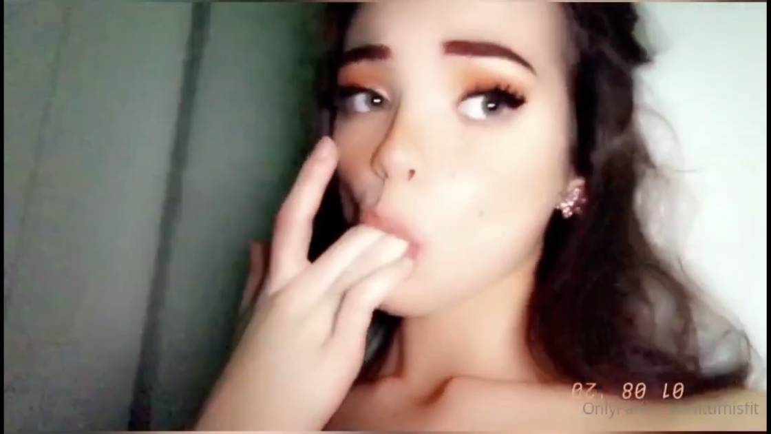 Littlmisfit Masturbating At A Party Video Leaked